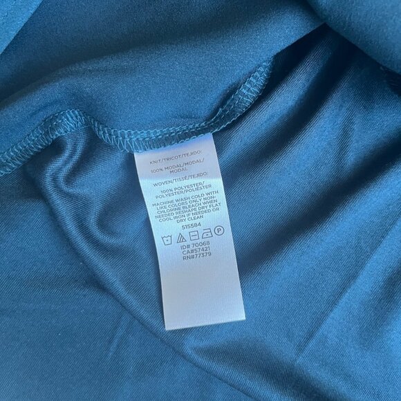 Ann Taylor NWT Blue V-Neck Blouse - Picture 3 of 4